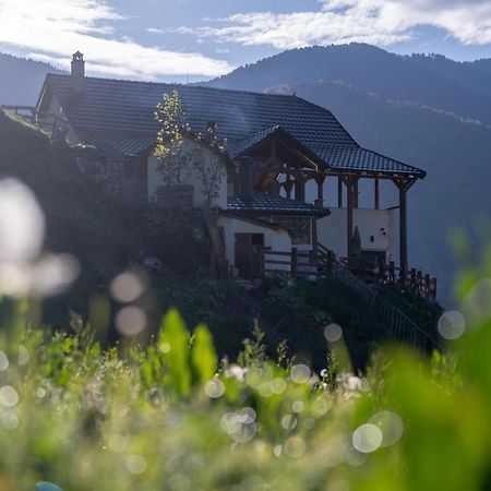 Zeneli Alpin Chalet Cerem Eksteriør bilde